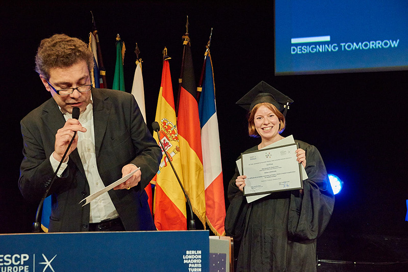 Remise du diplôme de Master en Management à l'ESCP